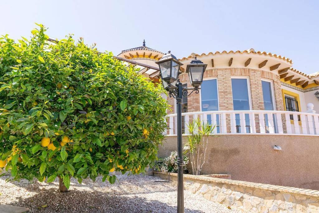 Casa Lilly-Rose, A Beautiful 3 Bedroom Detached Villa A Short Walk To The Villamartin Plaza & Golf Course Exteriér fotografie