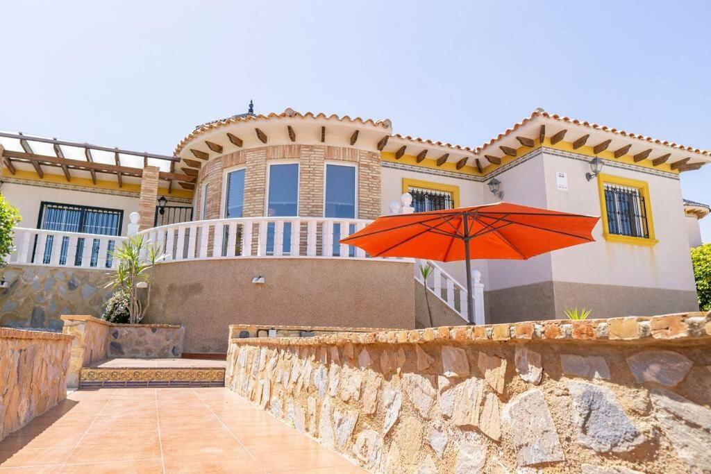 Casa Lilly-Rose, A Beautiful 3 Bedroom Detached Villa A Short Walk To The Villamartin Plaza & Golf Course Exteriér fotografie