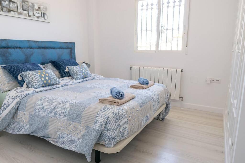 Casa Lilly-Rose, A Beautiful 3 Bedroom Detached Villa A Short Walk To The Villamartin Plaza & Golf Course Exteriér fotografie