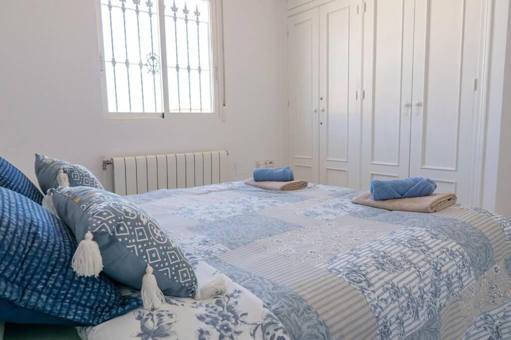 Casa Lilly-Rose, A Beautiful 3 Bedroom Detached Villa A Short Walk To The Villamartin Plaza & Golf Course Exteriér fotografie