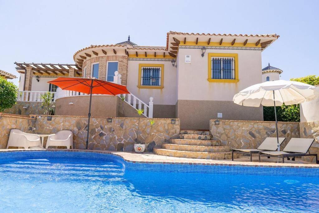 Casa Lilly-Rose, A Beautiful 3 Bedroom Detached Villa A Short Walk To The Villamartin Plaza & Golf Course Exteriér fotografie